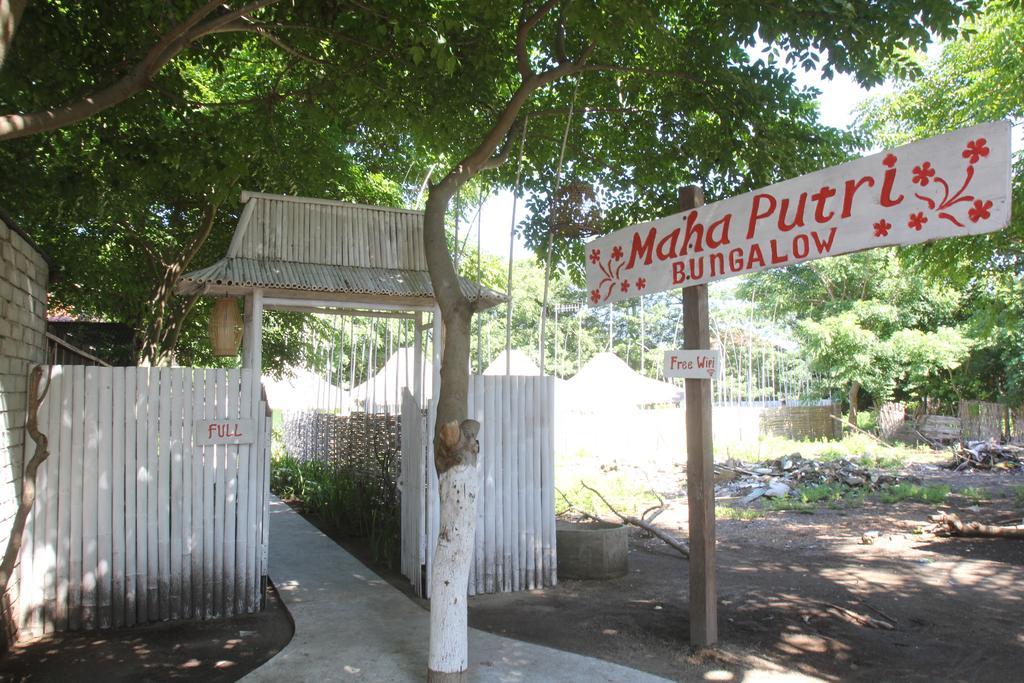 Maha Putri Bungalows Gili Trawangan Habitación foto