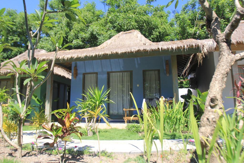 Maha Putri Bungalows Gili Trawangan Exterior foto