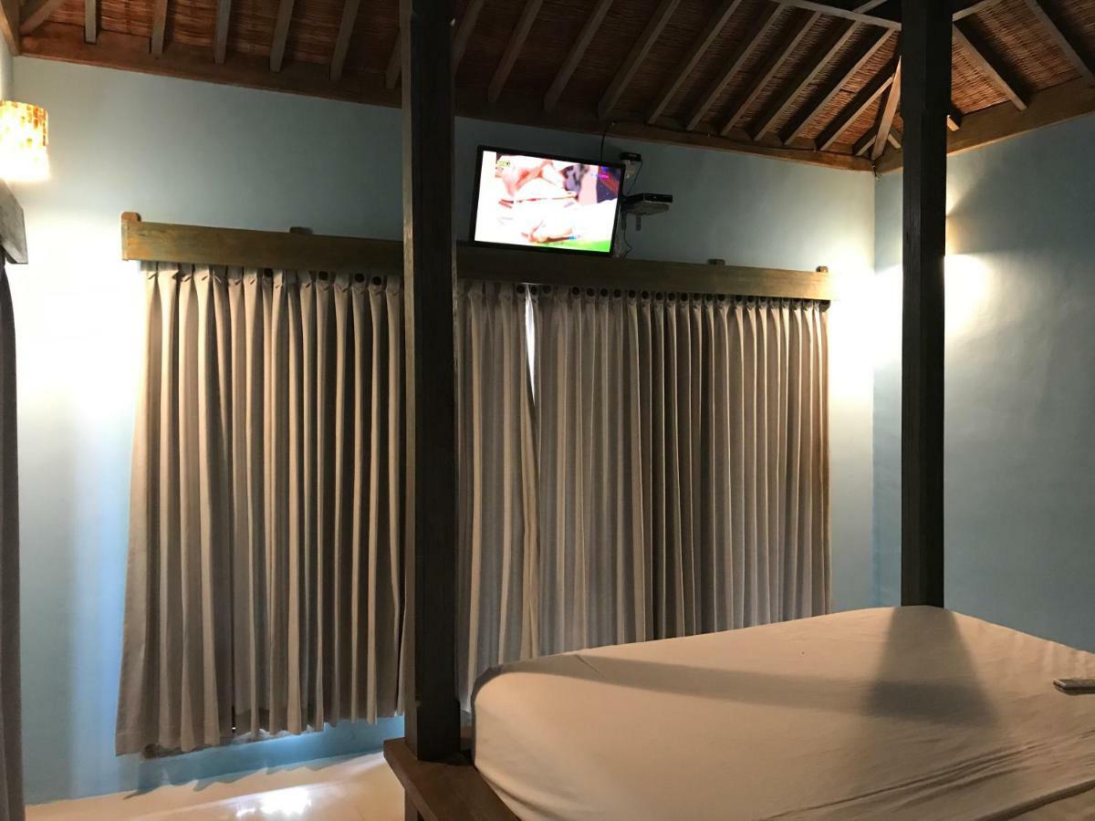 Maha Putri Bungalows Gili Trawangan Exterior foto